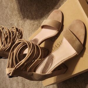 Oasis Society- Blair Faux Suede Strappy Heeled Sandals- 6